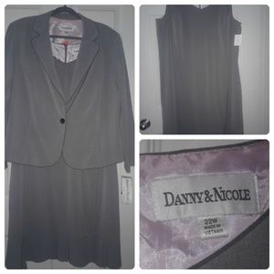 Women's career midi dress w/ blazer. NWTs.